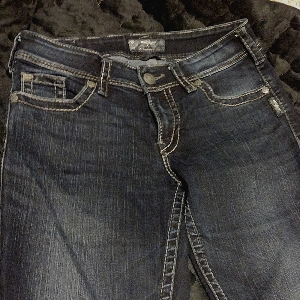 Silver Women's Jeans dark wash size 29/32